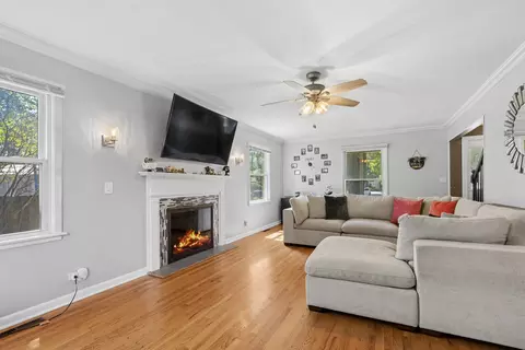 Living - 4388 Lincoln Ct, Rolling Meadows, IL 60008 photo 1 of 5