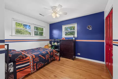 Bedroom - 4388 Lincoln Ct, Rolling Meadows, IL 60008 photo 2 of 4