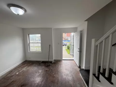 Living - 650 E 105th Pl, Chicago, IL 60628 photo 2 of 2