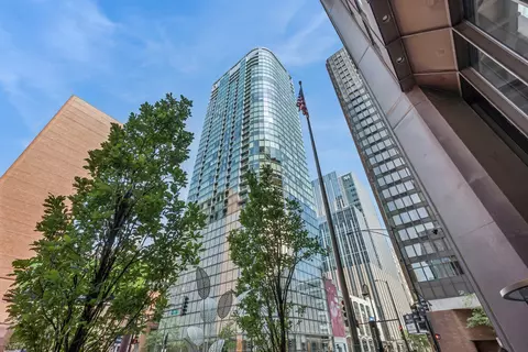 600 N Fairbanks Ct #1706, Chicago, IL 60611