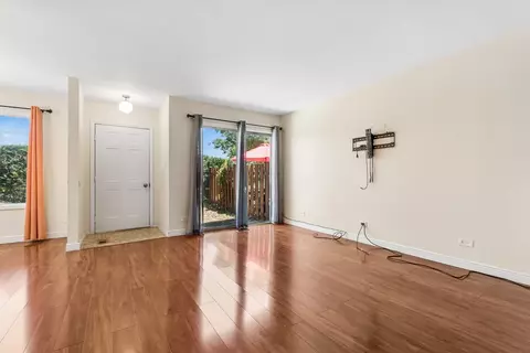1781 Raleigh Ln, Hoffman Estates, IL 60169 photo 4