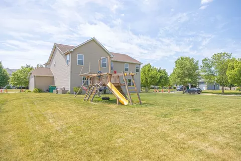 Exterior - 24207 Cedar Creek Ln, Plainfield, IL 60586 photo 3 of 4