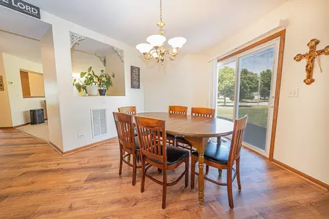 Dining - 24207 Cedar Creek Ln, Plainfield, IL 60586 photo 2 of 3