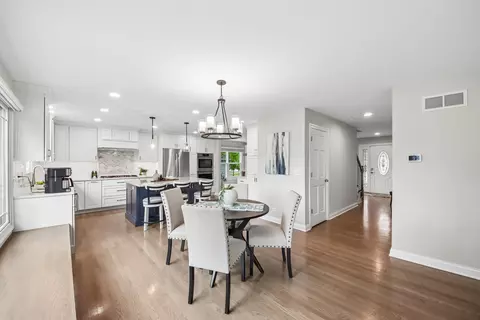 Dining - 2214 Keim Dr, Aurora, IL 60503 photo 2 of 2