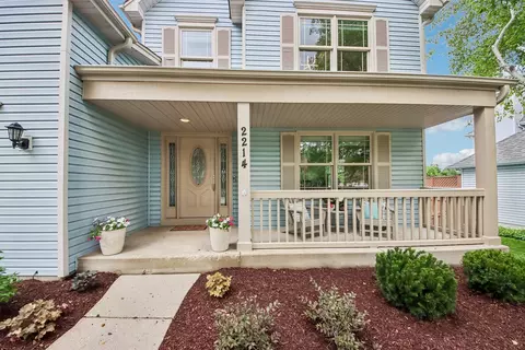 Exterior - 2214 Keim Dr, Aurora, IL 60503 photo 1 of 1