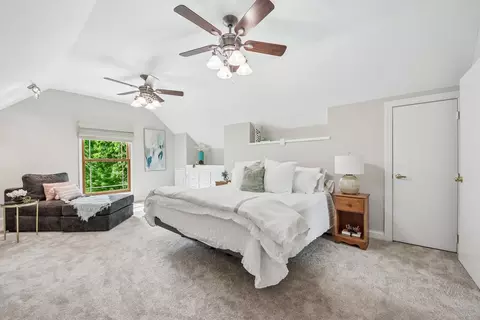 Bedroom - 2214 Keim Dr, Aurora, IL 60503 photo 1 of 11
