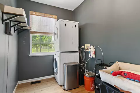 Other - 308 Buffalo Dr, Elgin, IL 60124 photo 3 of 7