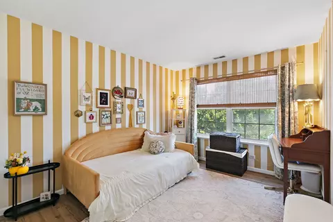 Bedroom - 308 Buffalo Dr, Elgin, IL 60124 photo 3 of 5