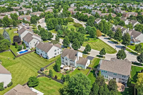View/Area - 308 Buffalo Dr, Elgin, IL 60124 photo 5 of 9