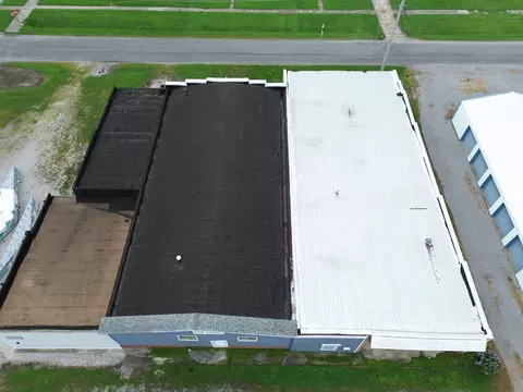 View/Area - 121 E Railroad St, Flora, IL 62839 photo 1 of 2