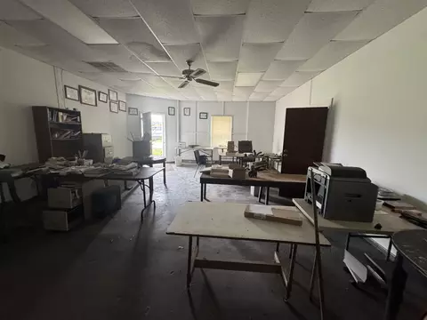Other - 121 E Railroad St, Flora, IL 62839 photo 2 of 11