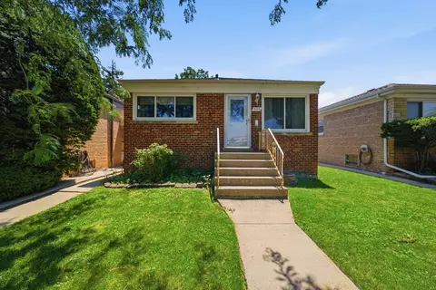 3123 W Howard St, Chicago, IL 60645