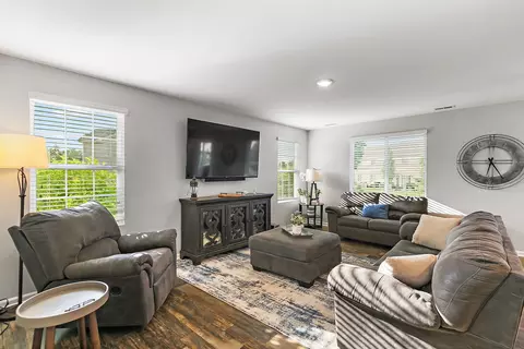 Living - 1154 Kingsmill Dr, Algonquin, IL 60102 photo 1 of 2