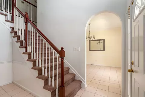 Entry Way - 36 Edgewood Ln N, Centralia, IL 62801 photo 3 of 4