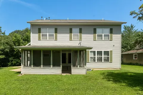 Exterior - 36 Edgewood Ln N, Centralia, IL 62801 photo 4 of 6