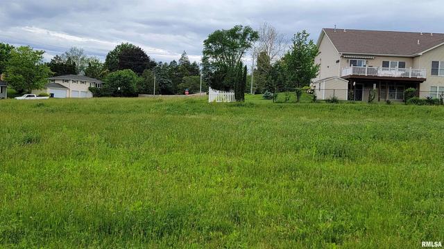 1808 E 6th Street A St, Coal Valley, IL 61240