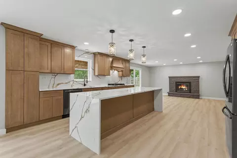 1504 Pfingsten Rd, Glenview, IL 60025 photo 4