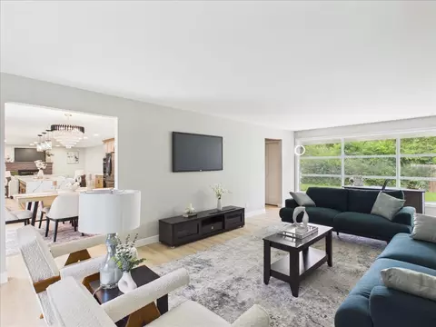 Living - 1504 Pfingsten Rd, Glenview, IL 60025 photo 3 of 6