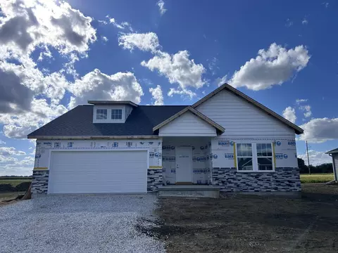 1850 Sycamore St, Peru, IL 61354 photo 1
