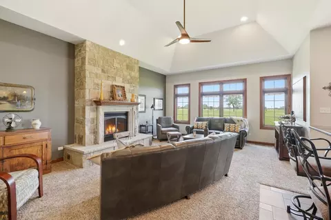 Living - 1153 Ash St, Beecher, IL 60401 photo 3 of 4