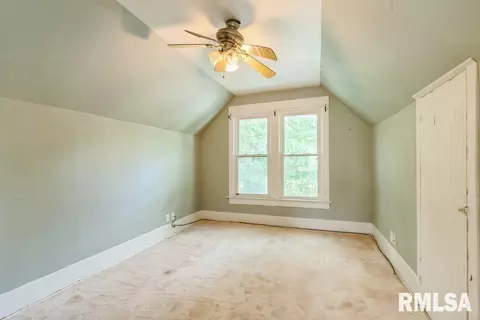 Bedroom - 2308 18th Ave, Moline, IL 61265 photo 1 of 2