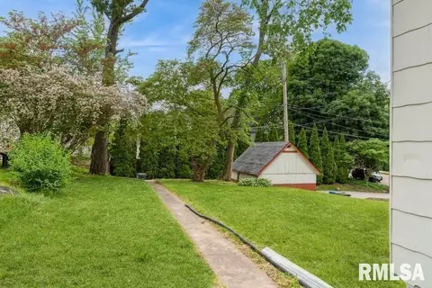 Exterior - 2308 18th Ave, Moline, IL 61265 photo 2 of 2