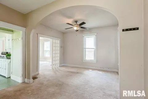 Entry Way - 2308 18th Ave, Moline, IL 61265 photo 2 of 2
