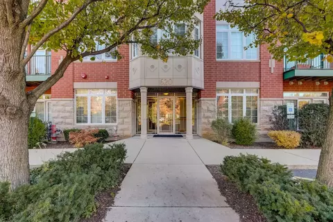 620 Mchenry Rd #104, Wheeling, IL 60090 photo 3