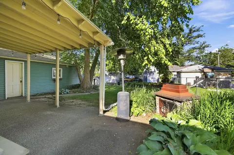 1125 24th St, Moline, IL 61265 photo 20
