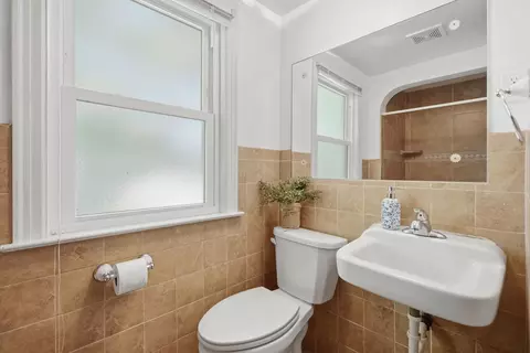 1125 24th St, Moline, IL 61265 photo 11