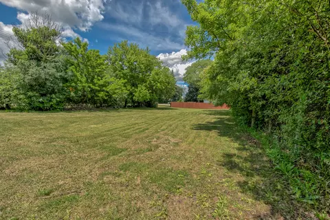 85 Bender Rd, Des Plaines, IL 60016 photo 3