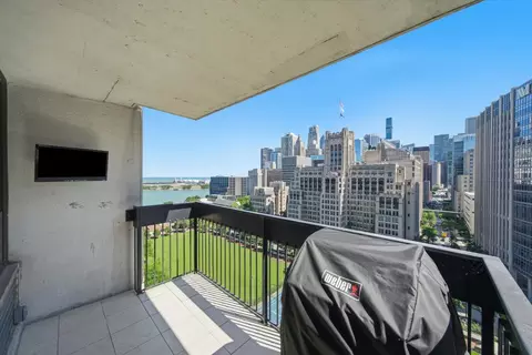 Other - 222 E Pearson St #2002, Chicago, IL 60611 photo 4 of 6