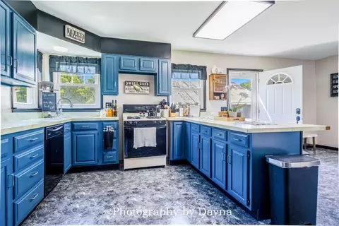 250 W Frontage St, Sheldon, IL 60966 photo 7