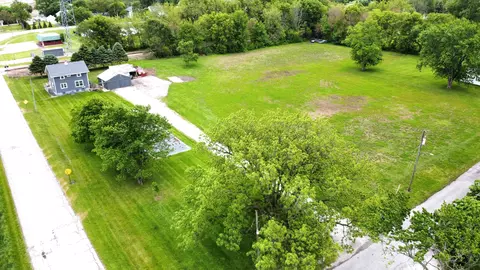 250 W Frontage St, Sheldon, IL 60966 photo 2