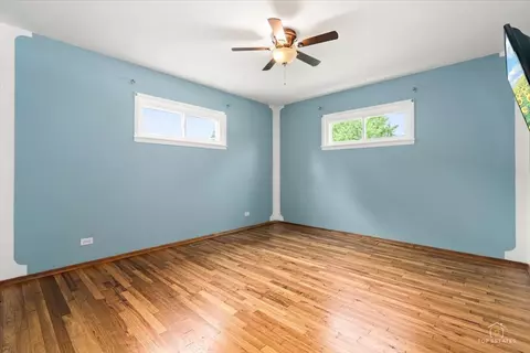 133 E Berkley Ln, Hoffman Estates, IL 60169 photo 19