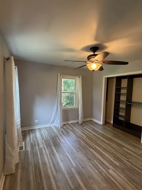 Bedroom - 47 W Algonquin Rd, Des Plaines, IL 60016 photo 5 of 13
