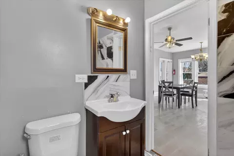 1 E 114th St, Chicago, IL 60628 photo 24