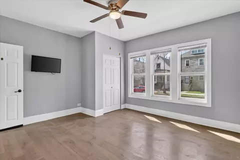 1 E 114th St, Chicago, IL 60628 photo 13