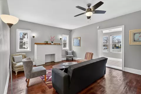 1 E 114th St, Chicago, IL 60628 photo 5