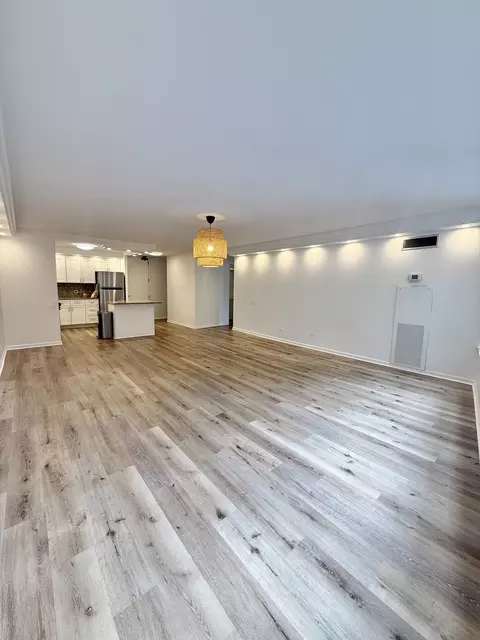 Living - 110 E Delaware Pl #1402, Chicago, IL 60611 photo 4 of 10