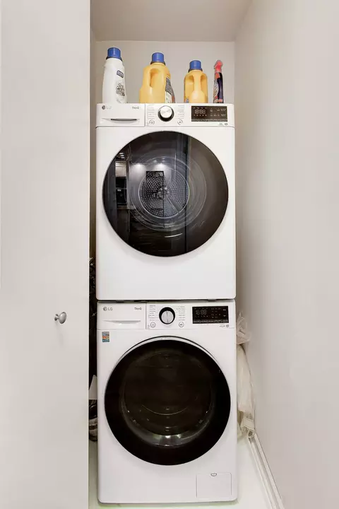 Other - 110 E Delaware Pl #1402, Chicago, IL 60611 photo 7 of 11