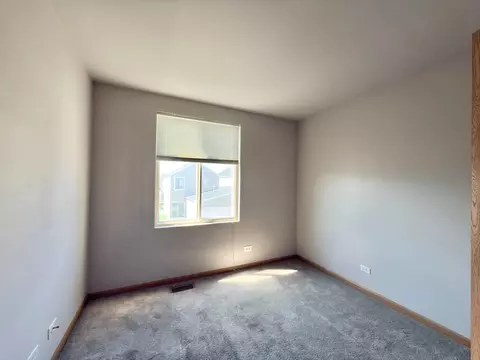 Bedroom - 902 Symphony Dr, Aurora, IL 60504 photo 2 of 3