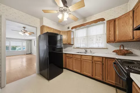 2416 S 2nd Ave, North Riverside, IL 60546 photo 10