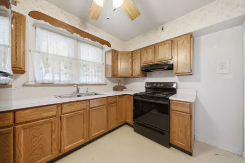 2416 S 2nd Ave, North Riverside, IL 60546 photo 11