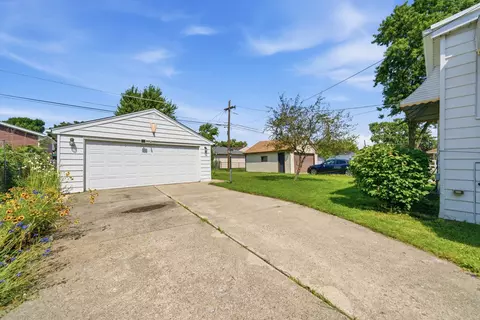 2416 S 2nd Ave, North Riverside, IL 60546 photo 4