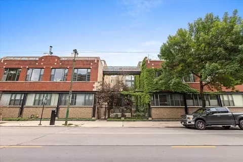 2943 N Lincoln Ave #212, Chicago, IL 60657