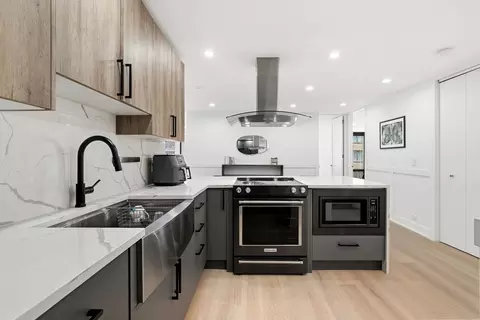 200 E Delaware Pl #11A, Chicago, IL 60611 photo 4