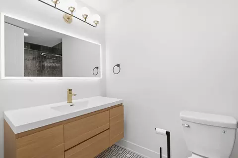 200 E Delaware Pl #11A, Chicago, IL 60611 photo 19
