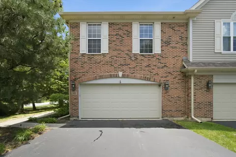 5451 Mcdonough Rd, Hoffman Estates, IL 60192 photo 3