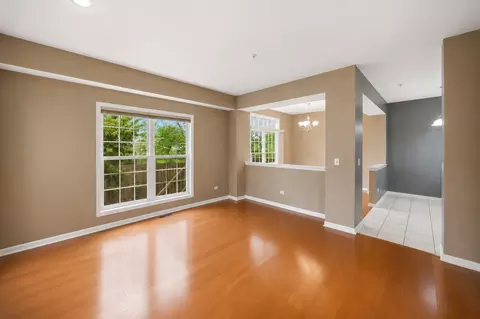 5451 Mcdonough Rd, Hoffman Estates, IL 60192 photo 5